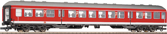 Passenger car 2nd car for local service<br /><a href='images/pictures/Roco/45881.jpg' target='_blank'>Full size image</a>